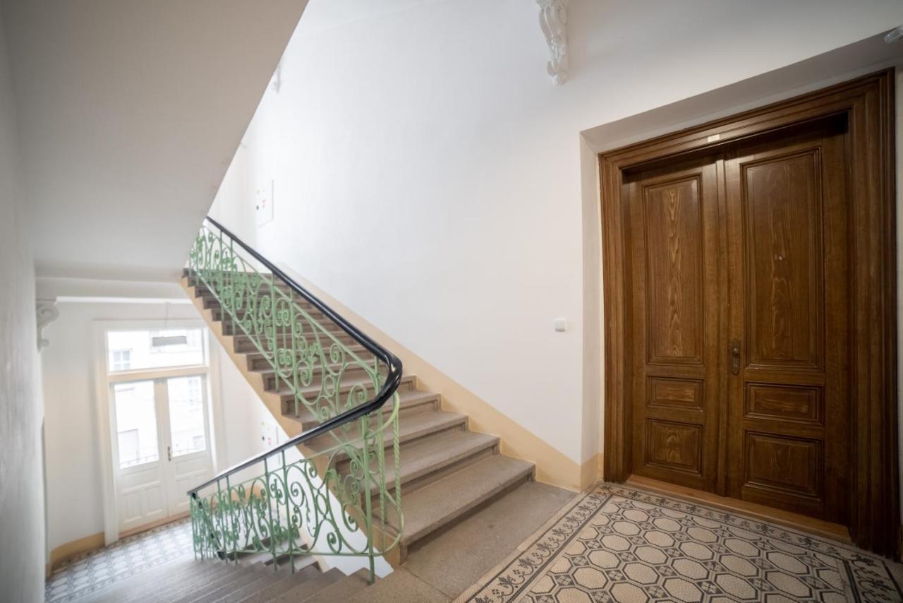 New Apartments Near Dancing House 프라하 외부 사진