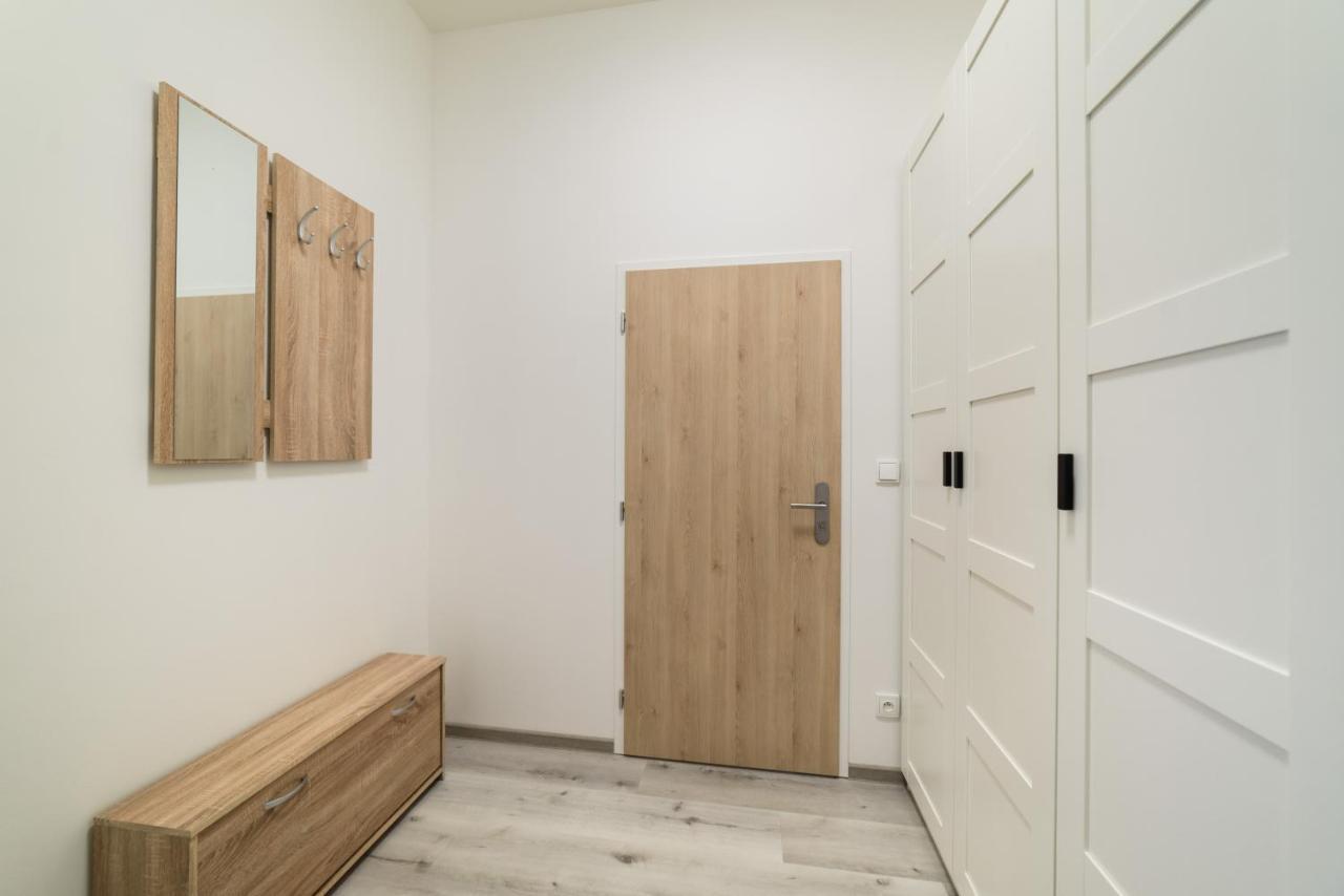 New Apartments Near Dancing House 프라하 외부 사진