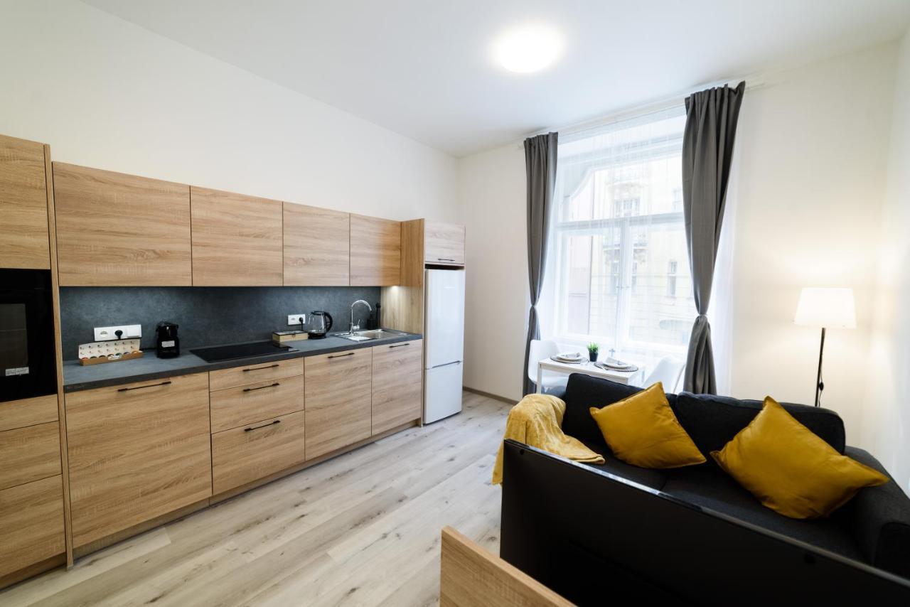 New Apartments Near Dancing House 프라하 외부 사진